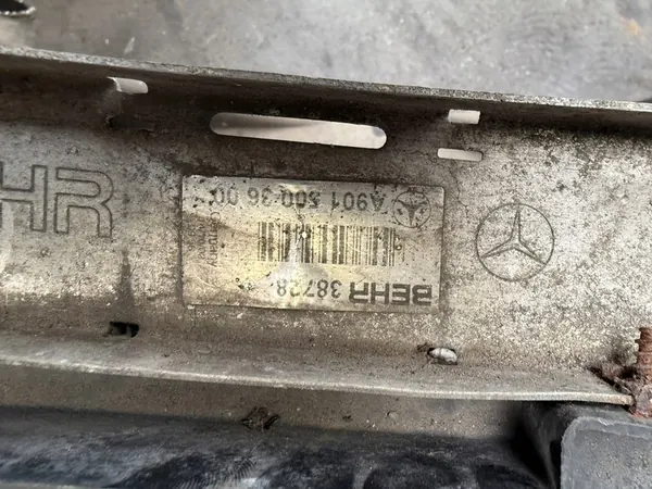Mercedes-Benz Waterkoeler A9015003600 image 3