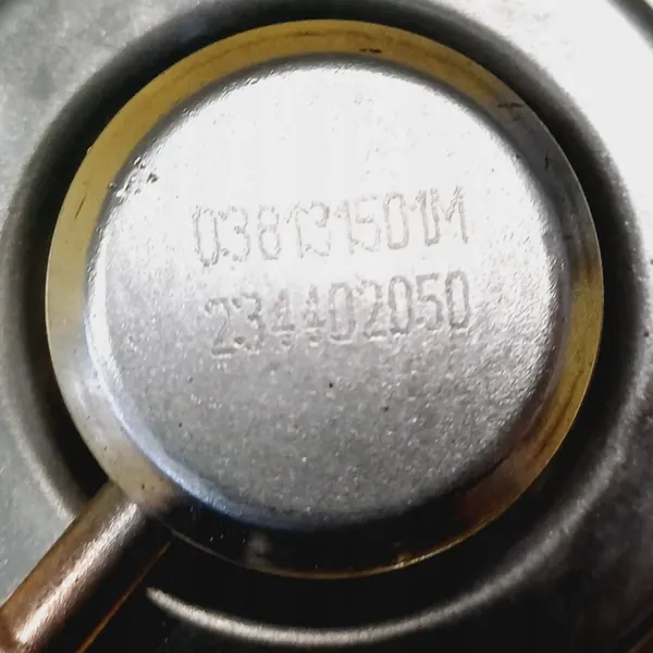 EGR-venttiili VW Golf IV 2003 038129637B image 2