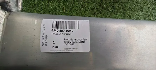 Framstötfångarbalk OEM 4M0807109C för Audi Q7 Q8 image 4