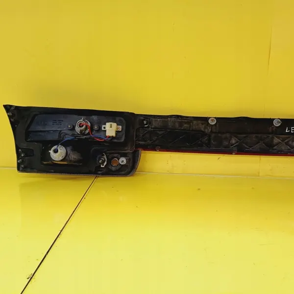 Garniture de Hayon Subaru Legacy OEM DRC83817 image 6