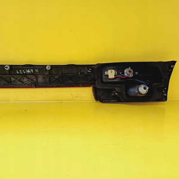 Garniture de Hayon Subaru Legacy OEM DRC83817 image 7
