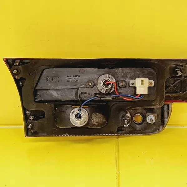 Garniture de Hayon Subaru Legacy OEM DRC83817 image 8