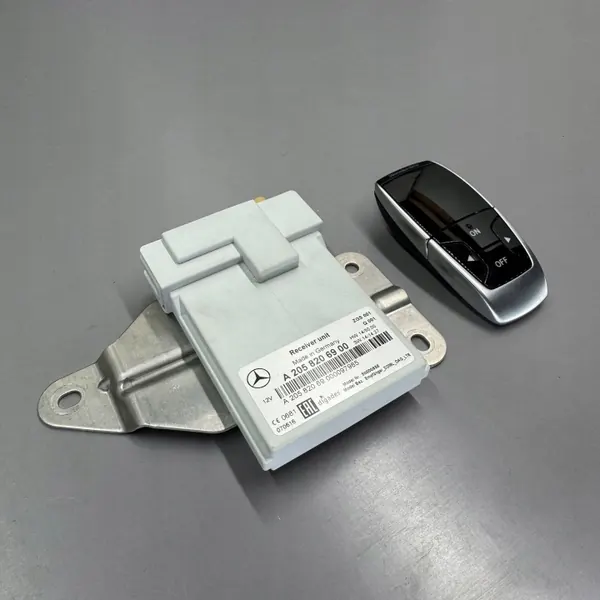 Mercedes C W205 2015 Webasto Controller A2058206900 image 2
