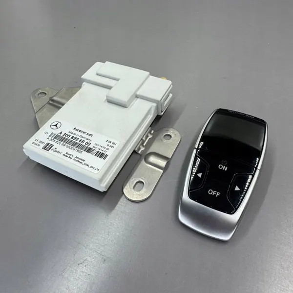 Mercedes C W205 2015 Webasto Controller A2058206900 image 3