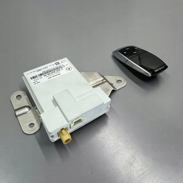 Mercedes C W205 2015 Webasto Controller A2058206900 image 4