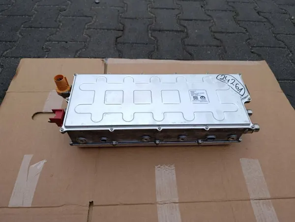 Jeep Renegade 4xe Batteriehalterung OEM 46353173 image 2