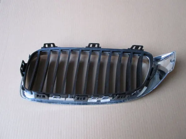 BMW OE 51137294814 grill cover image 2
