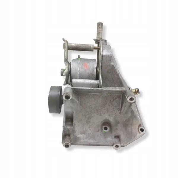 Mercedes-Benz stuurbekrachtigingspompbeugel OEM 1031310935 image 3