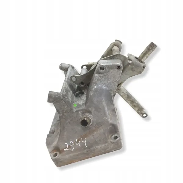 Mercedes-Benz stuurbekrachtigingspompbeugel OEM 1031310935 image 4