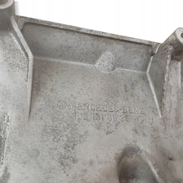 Mercedes-Benz stuurbekrachtigingspompbeugel OEM 1031310935 image 7