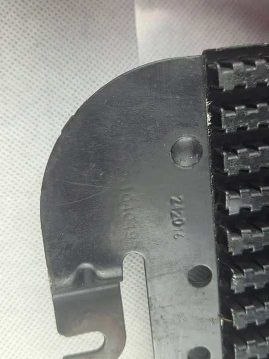 Arrefecedor de combustível Renault Trafic III OEM 175104049R image 4