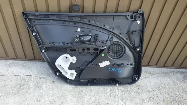OEM 156227411-4car Dörrklädsel Höger Fram Passagerare image 3