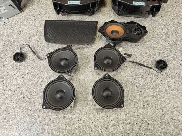 BMW X5 E70 HIFI Verstärker OEM 9253197 - Gebraucht image 10