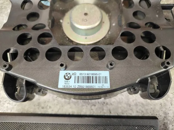 BMW X5 E70 HIFI Verstärker OEM 9253197 - Gebraucht image 9