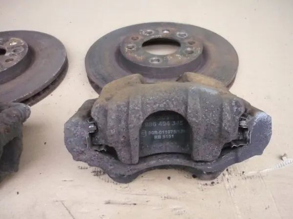 Étriers & Disques Frein Avant OEM PRZEDNIE Opel Corsa D image 4