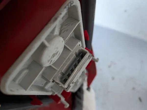 Luz Trasera Izquierda Audi A4 B5 Kombi 8D9945095D image 5