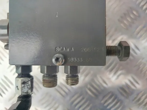 Scania hytthyttpump OEM 2081520 - Begagnad image 4