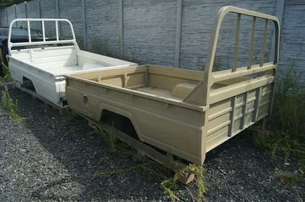 Panneau Latéral de Plancher de Chargement Toyota 70 LX V6 image 7