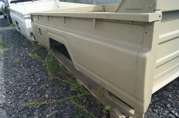 Panneau Latéral de Plancher de Chargement Toyota 70 LX V6 image 8