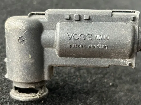 AdBlue-letku OEM A9604703064 Mercedes Actros MP4:lle image 3