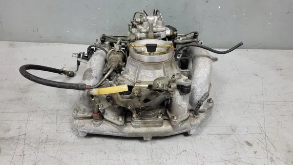 Distributeur de carburant OEM 0438121043 Mercedes W124 image 2