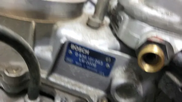 Distributeur de carburant OEM 0438121043 Mercedes W124 image 7