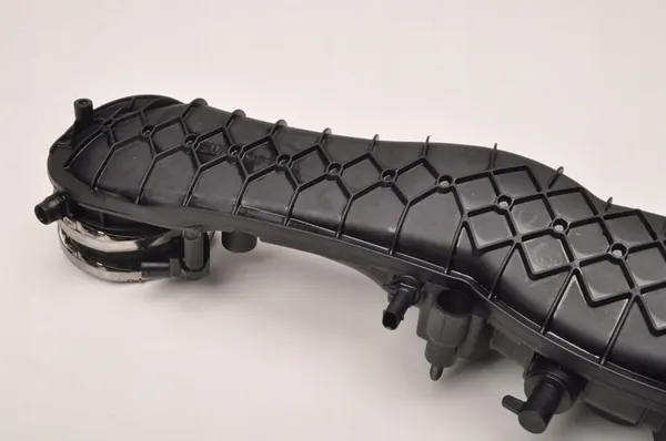 ASTON MARTIN DB11 Inlaatspruitstuk A1770980207 image 3