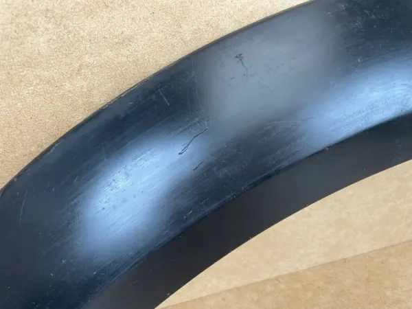 OEM 8K9853818A Baguette Pare-Boue Droit Arrière Audi A4 B8 image 4