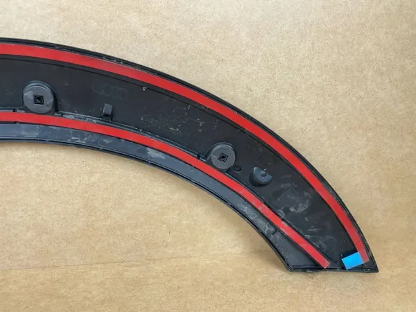 OEM 8K9853818A Baguette Pare-Boue Droit Arrière Audi A4 B8 image 9