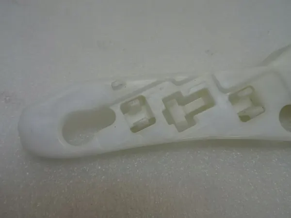 Scivolo supporto paraurti Citroen C4 Picasso OE 1610194780 image 2