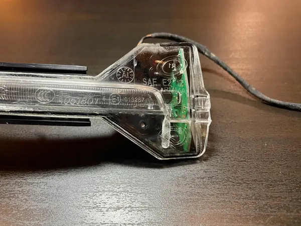 Indicador de Espelho Direito BMW F02 F06 F07 F10 F12 OEM image 4