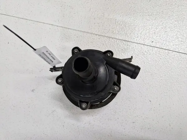 OPEL AMPERA Batterikylpump 13579713 image 7