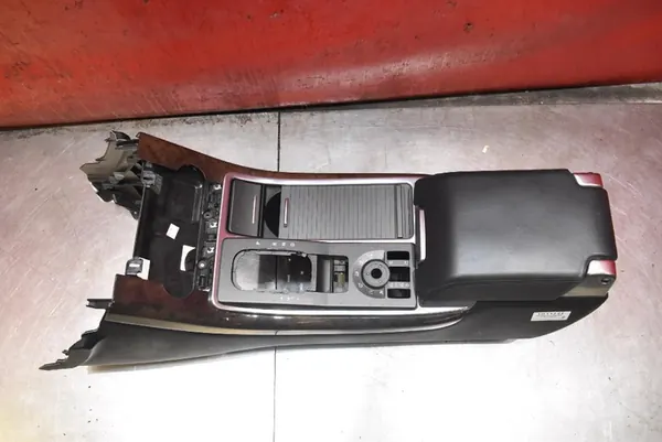 Console Central Apoio de Braço EU Range Rover 1 & Sport L320 09-13 image 4