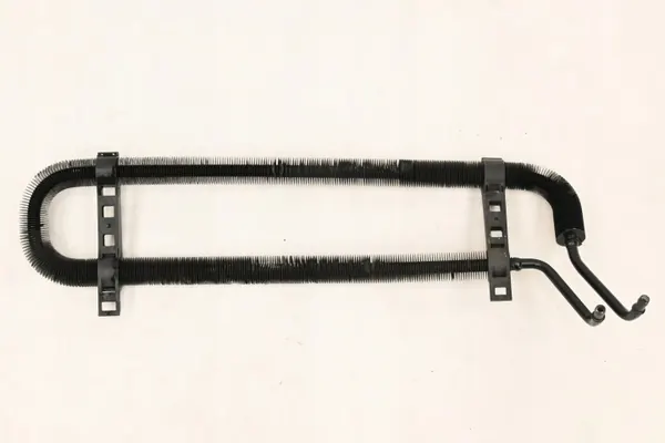 Audi OE styrningsoljekylare OEM 8K0422885 image 2