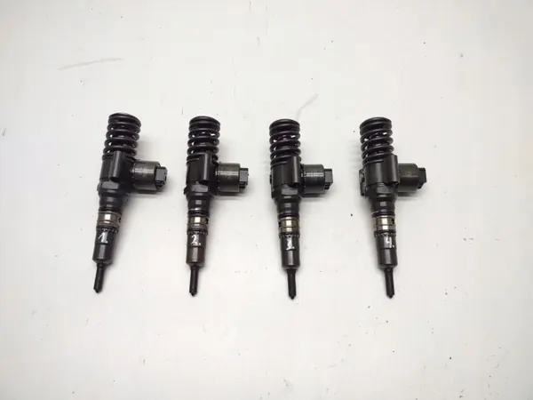 Pompe lave-glace OEM 03G130073G pour VW/Audi 2.0TDI image 2