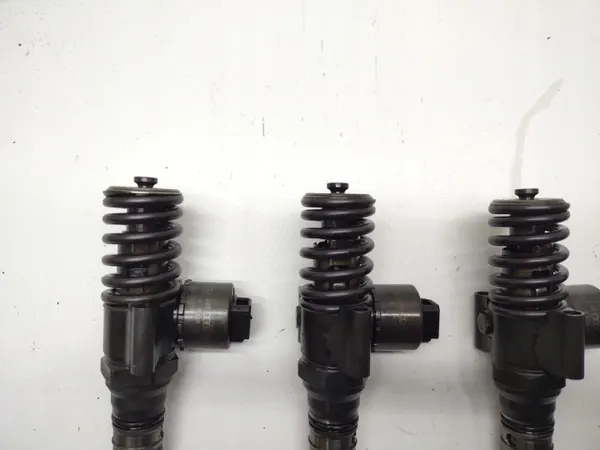 Pompe lave-glace OEM 03G130073G pour VW/Audi 2.0TDI image 4