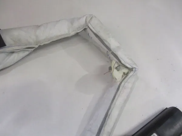 Airbag lateral esquerdo Opel Mokka OEM 95327400 image 4