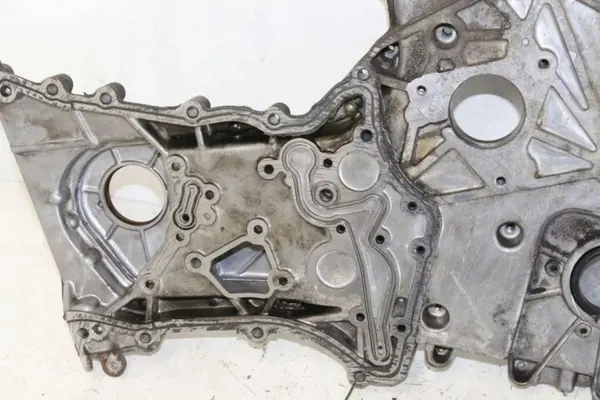 Couvercle de chaîne de distribution OEM 213503A000 Hyundai image 3