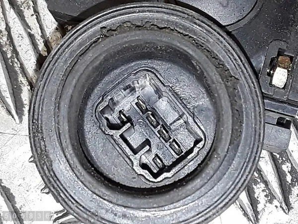Toyota fönsterregulator OEM 8572052110 - Begagnad image 3