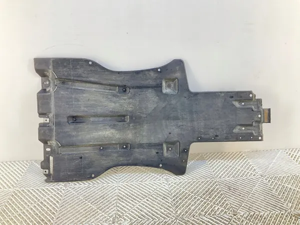 2012 Volkswagen Touareg II Gearbox Shield 7L8825231A image 1