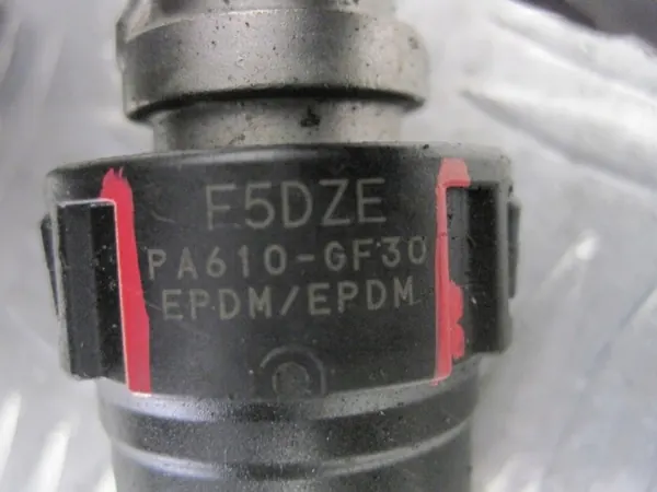 Cilinderkop pijp Land Rover OEM J6P3-6W602-AE image 5