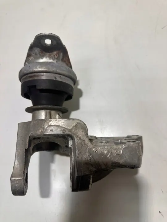 Support moteur OEM 1844.93 pour Peugeot 407 Citroen C5 image 4