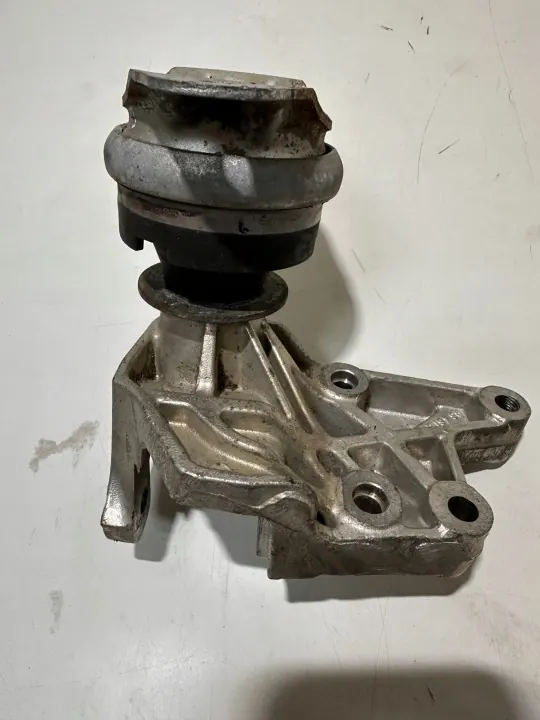Support moteur OEM 1844.93 pour Peugeot 407 Citroen C5 image 5