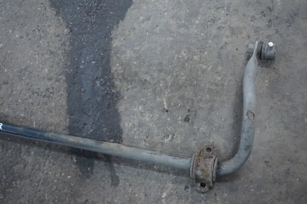 OEM RAV4 II Stabilointitanko Taka 2.0 D4D 00-05 image 3