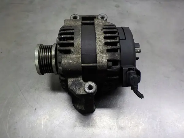OPEL ASTRA J 1.3 CDTI Alternator 13579669 image 4