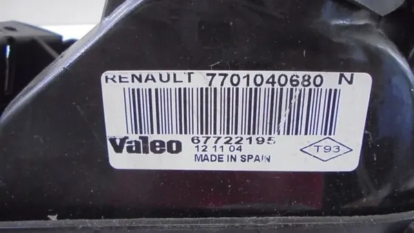 Farol de Neblina Esquerdo Renault Megane I OEM image 8