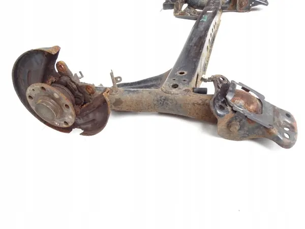 OEM 5Q0501049R Bakaxelbalk - Begagnad image 3