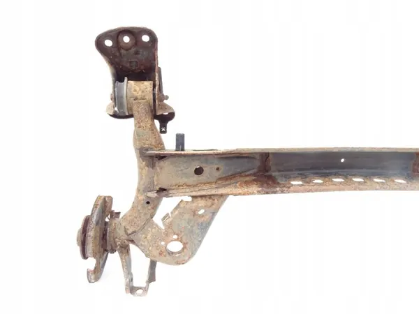 OEM 5Q0501049R Bakaxelbalk - Begagnad image 9