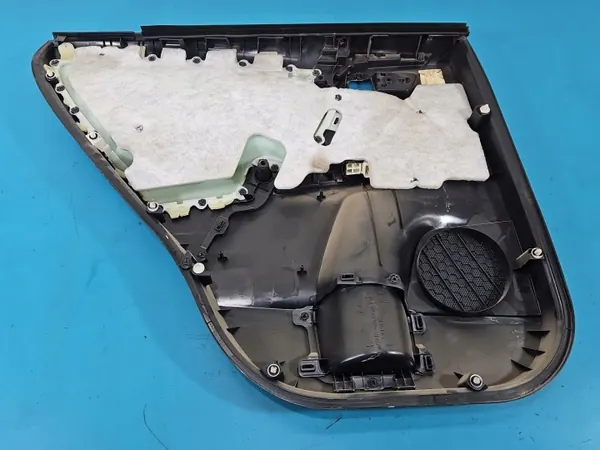 OEM 67721-X1B08 Rechter Achterdeurbekleding Toyota RAV4 image 3