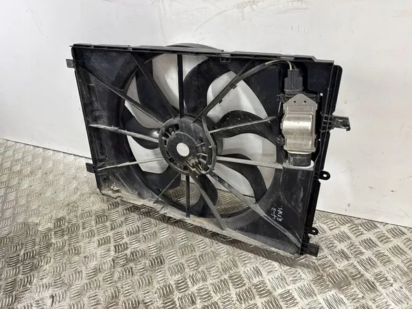 Radiateurventilator Infiniti QX30 A2465000064 image 3